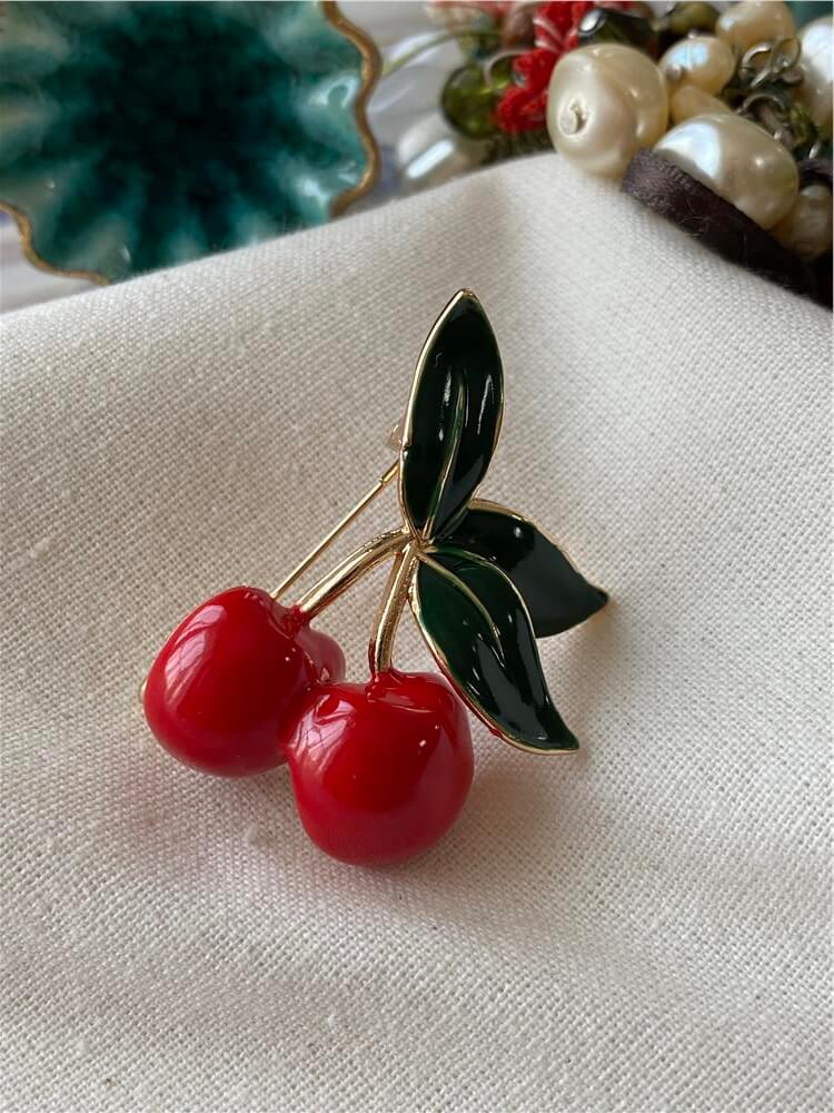Cherry Broş