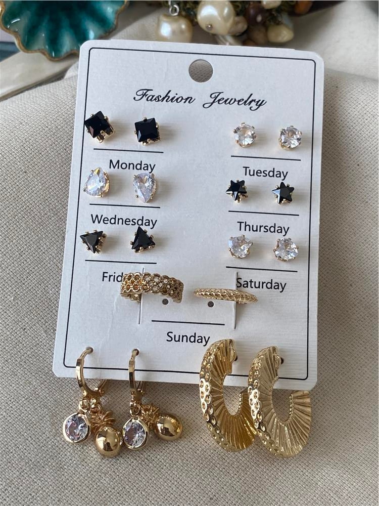 Çoklu Gold Weekly Küpe Seti