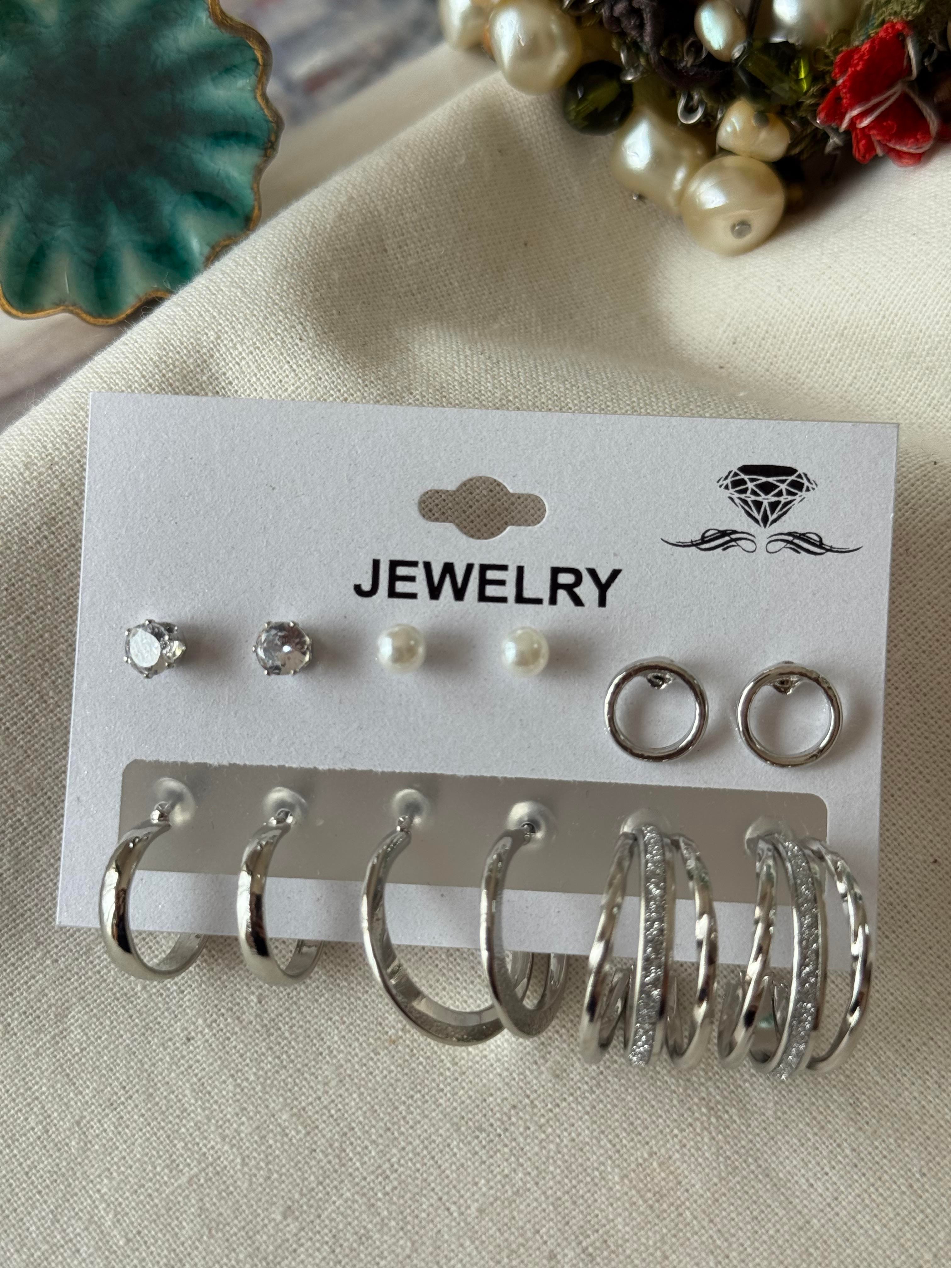 Çoklu Silver Halka Model Küpe Seti