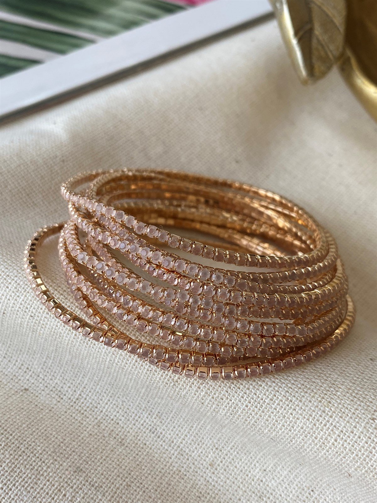 Esnek Su Yolu Bileklik Bal