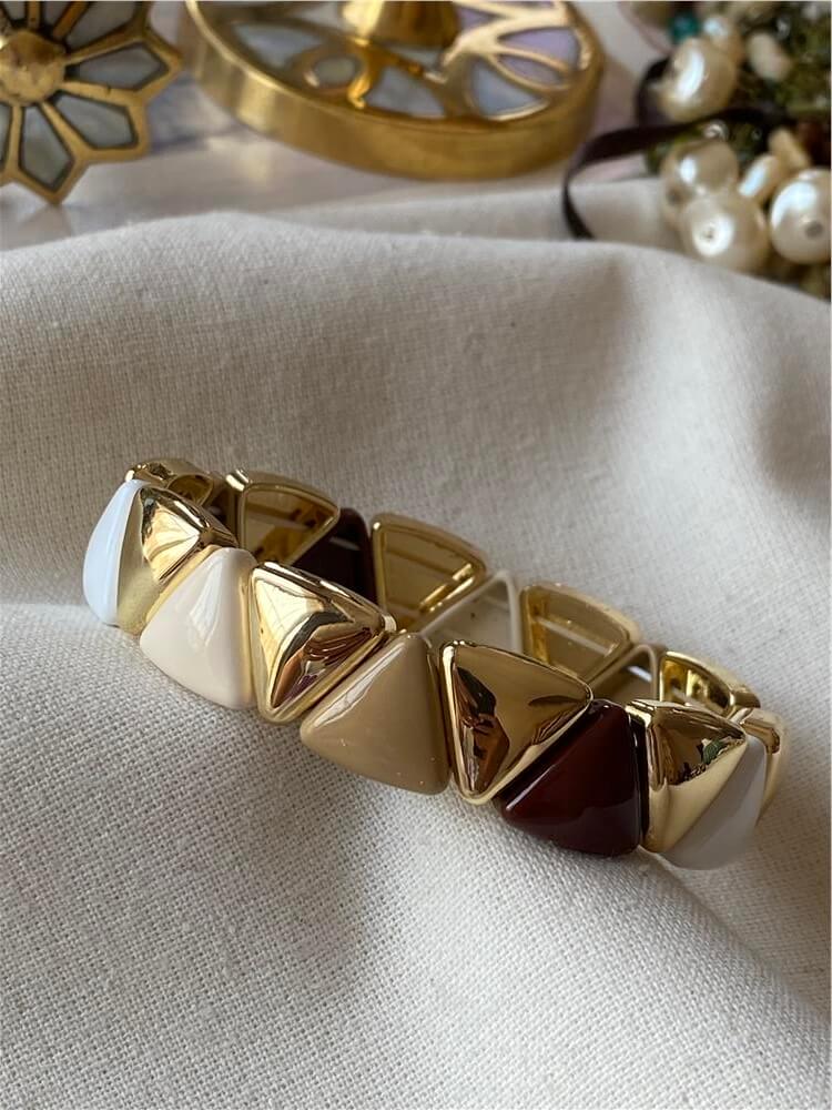 Gold Detaylı Kahverengi Üçgen Model Porselen Esnek Bileklik