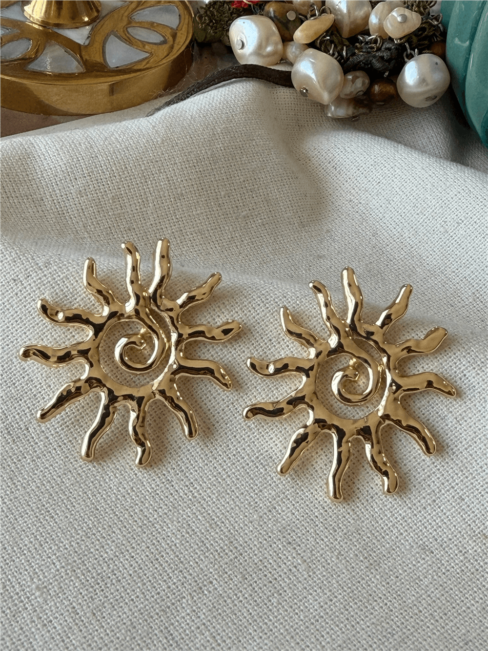 Gold Güneş Küpe