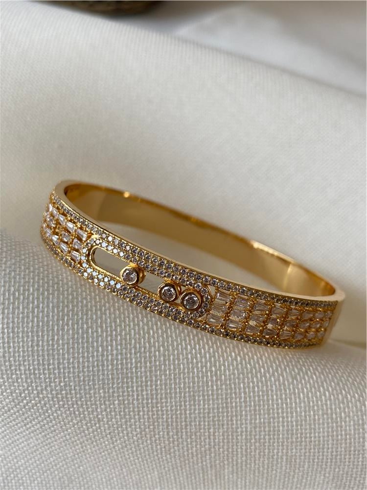 Gold Jennifer Kelepçe