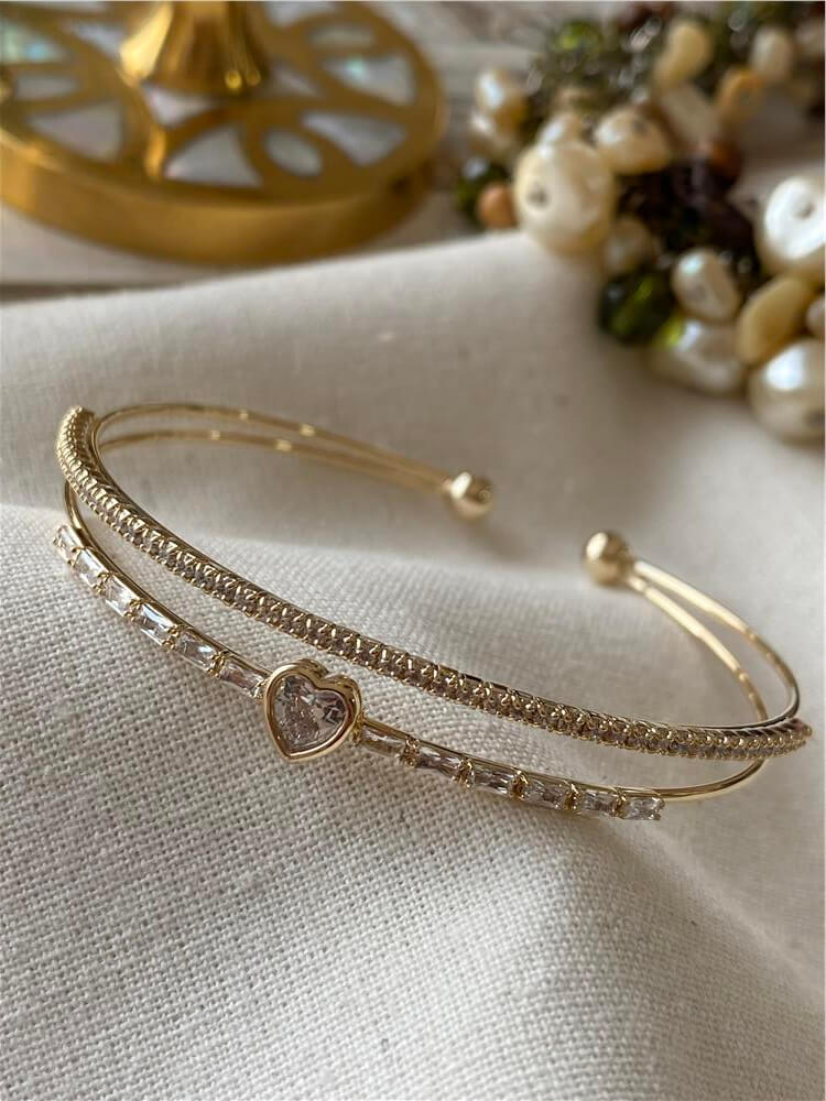 Gold Kalp Detaylı Taşlı Açık Kelepçe