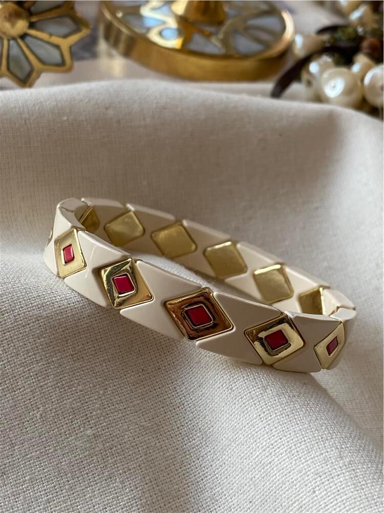 Gold Karo Desenli Krem Porselen Bileklik