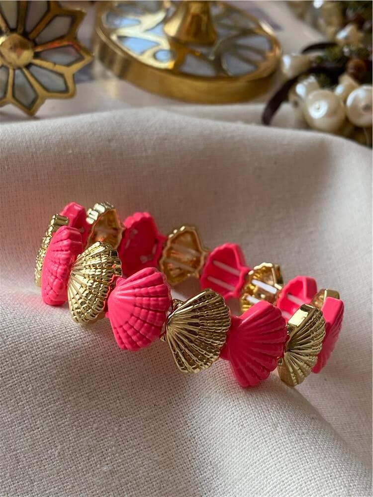 Gold Pembe İstiridye Model Esnek Bileklik