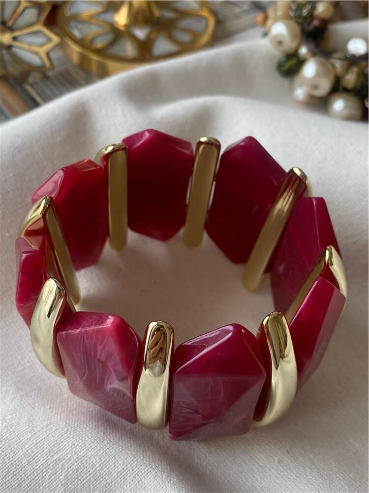 Gold Plaka Detaylı Bordo Geniş Esnek Bileklik