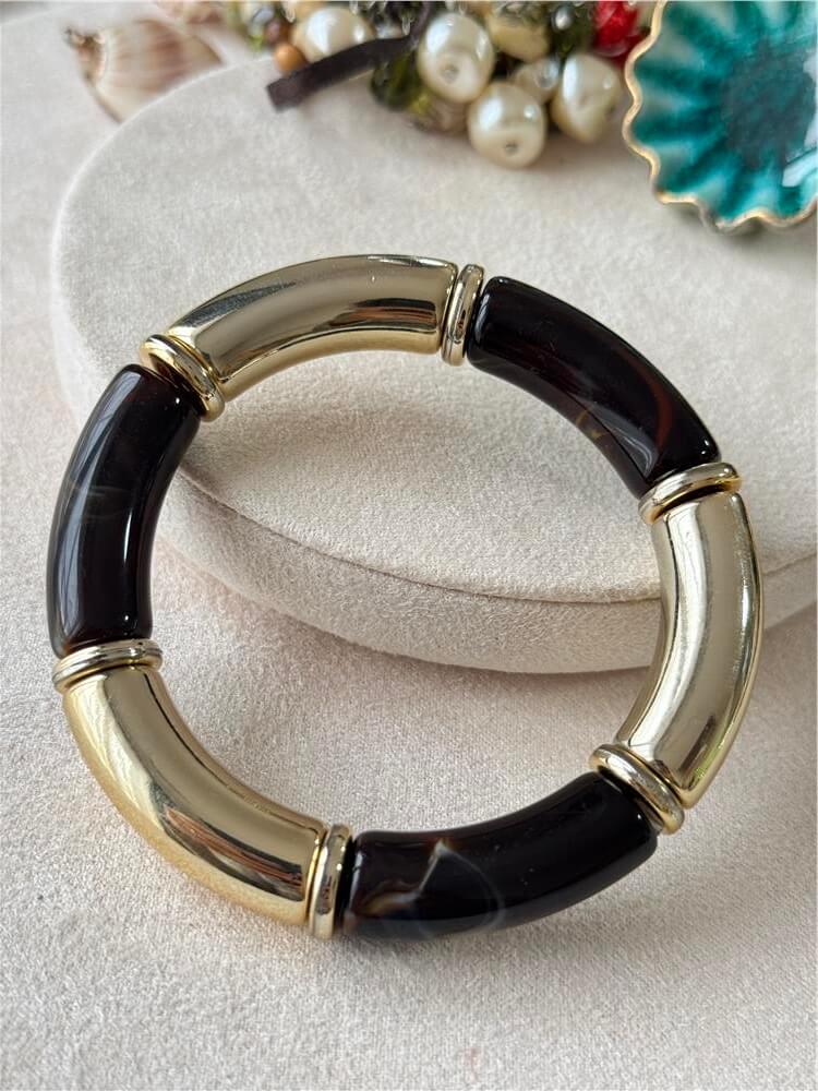 Gold Plakalı Koyu Kahverengi Esnek Bileklik