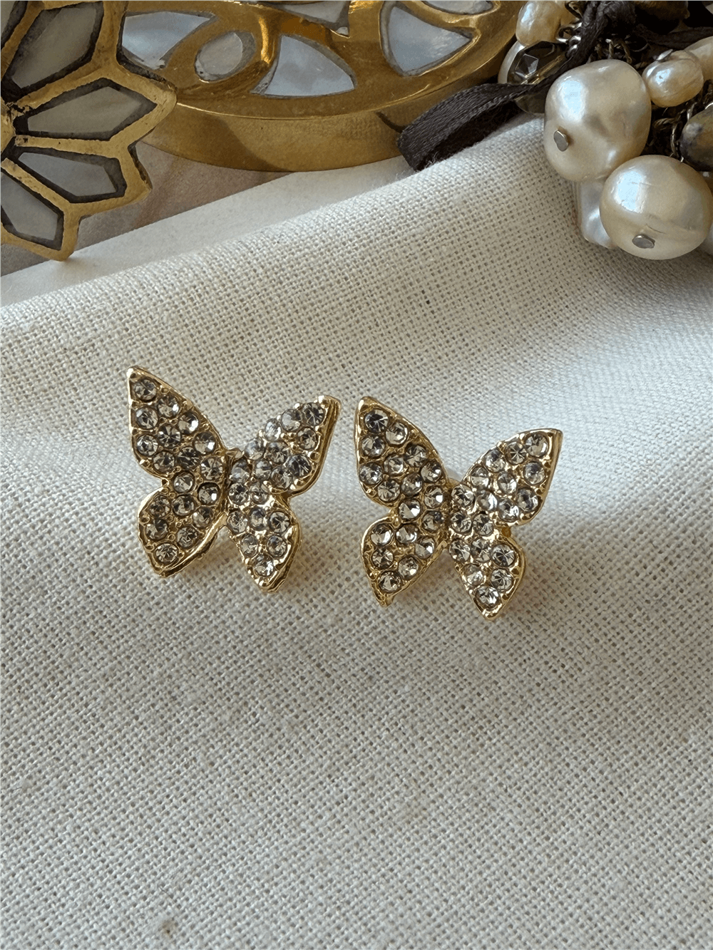 Gold Taşlı Kelebek Küpe