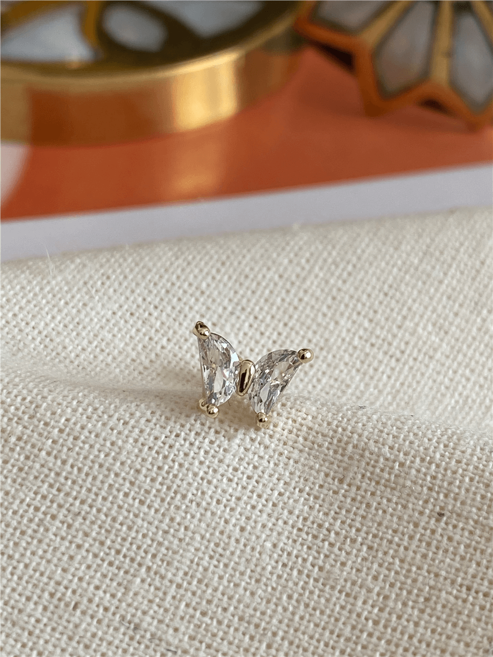 Gold Taşlı Kelebek Piercing