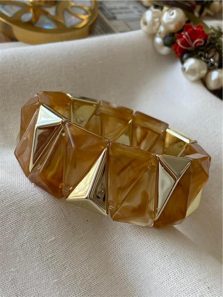 Gold Üçgen Plaka Detaylı Kahverengi Geniş Esnek Bileklik