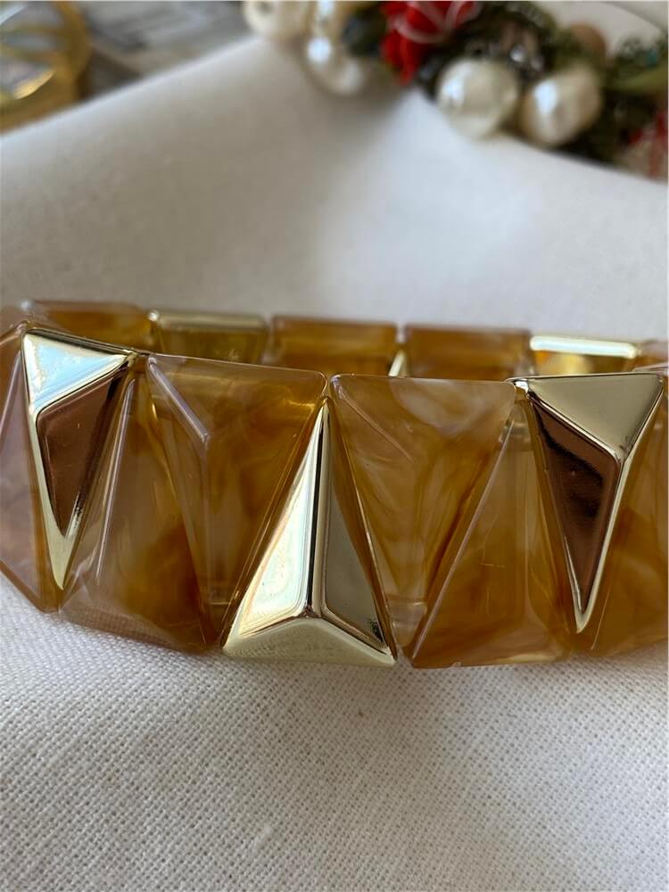 Gold Üçgen Plaka Detaylı Kahverengi Geniş Esnek Bileklik