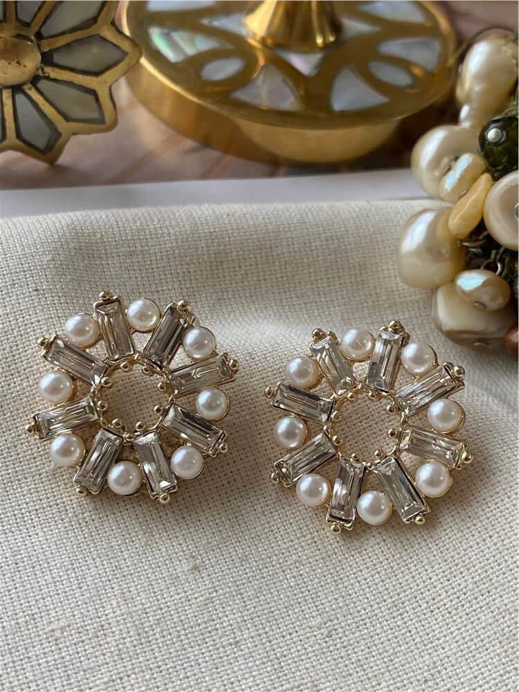 İnci Detaylı Kesme Taşlı Daire Küpe