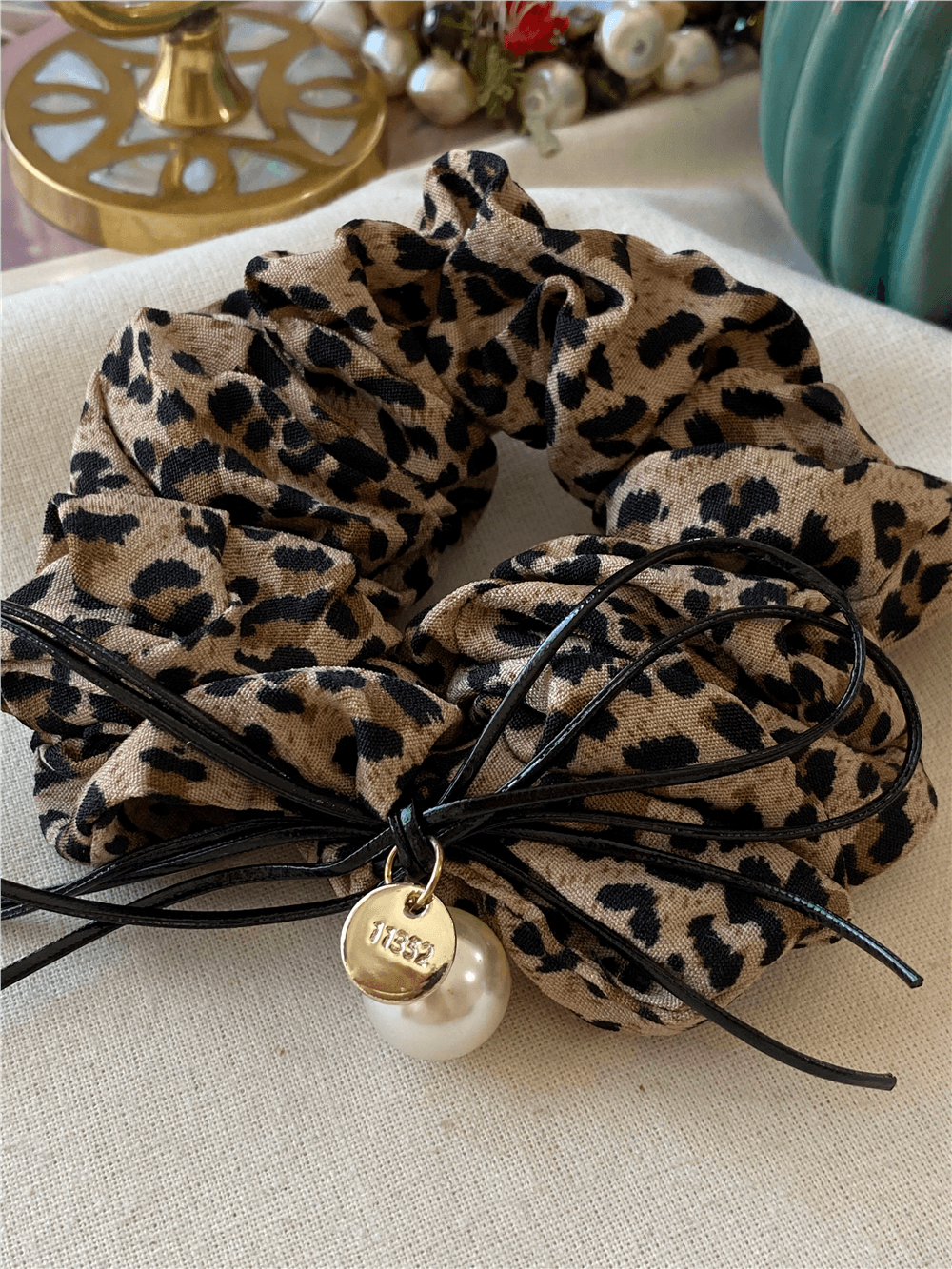İnci Detaylı Mini Leopar Desenli Kumaş Lastik Toka
