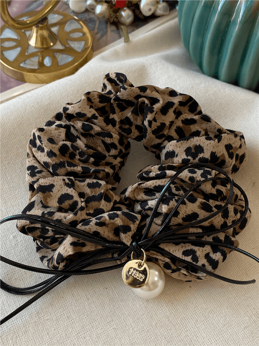 İnci Detaylı Mini Leopar Desenli Kumaş Lastik Toka
