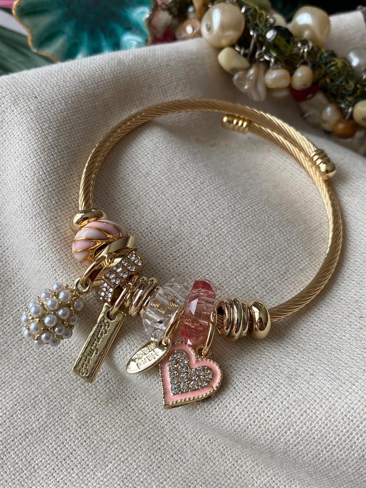 İnci&Kalp Charmlı Bileklik