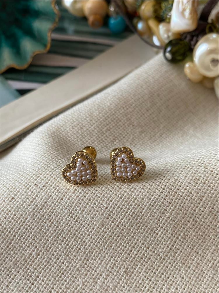 İncili Kalp Piercing