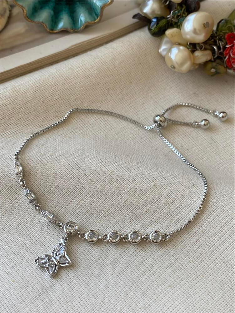 Kelebek Sallantılı Asansör Bileklik