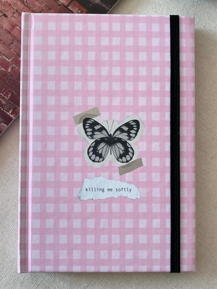 Killing Me Softly Sert Kapak Defter