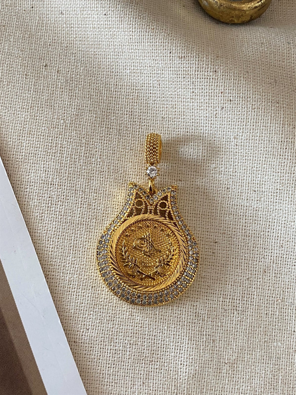 Lale Tuğralı Kolye Ucu