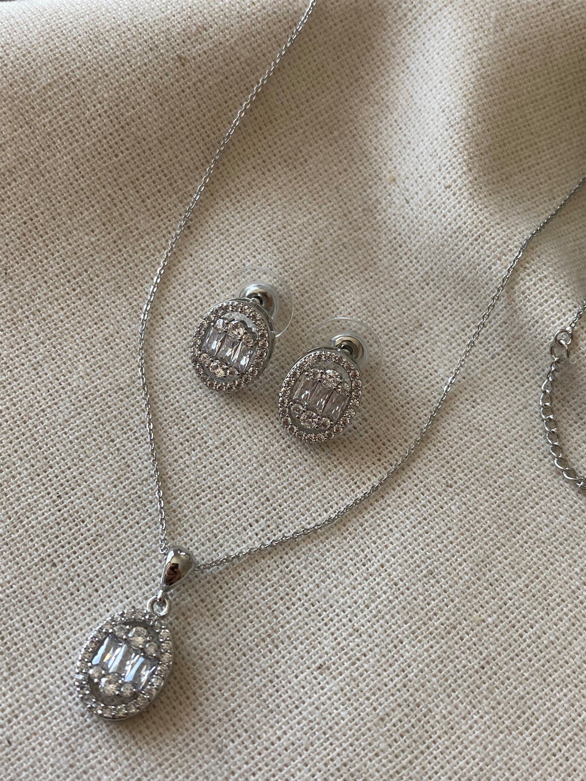 Oval Baget Kolye Set