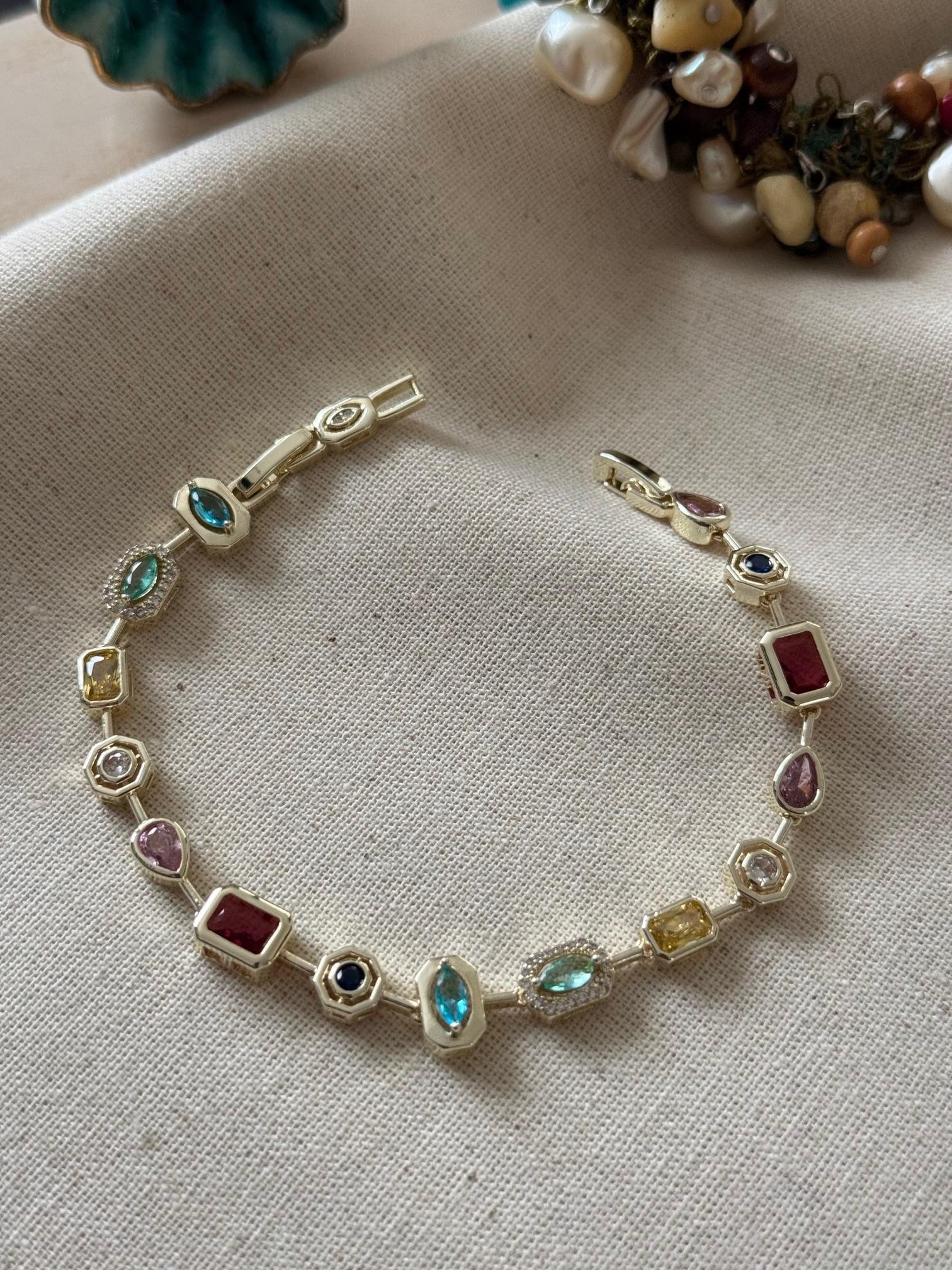 Özel Seri 14K Renkli Taşlı Bileklik