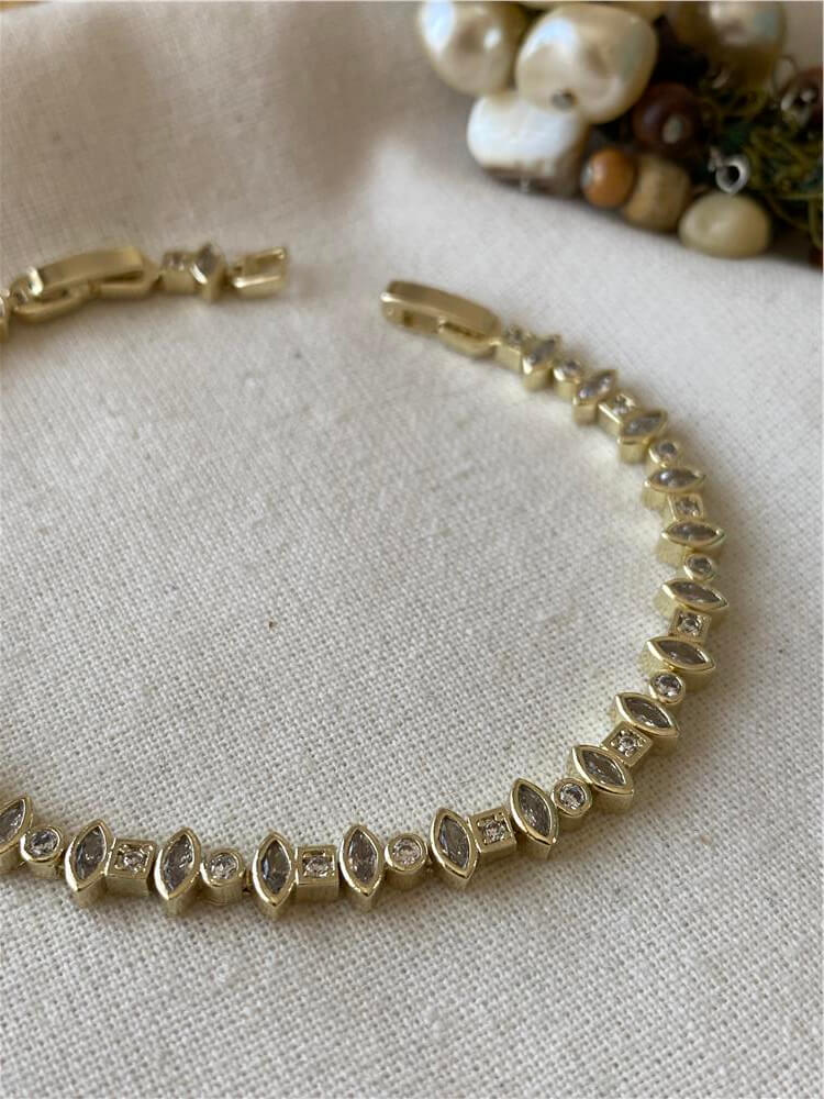 Özel Seri 14K Sıralı Arpa Taşlı Bileklik