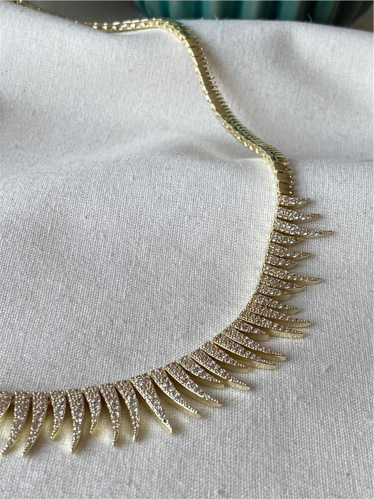 Özel Seri 14K Taşlı Tasarım Kolye