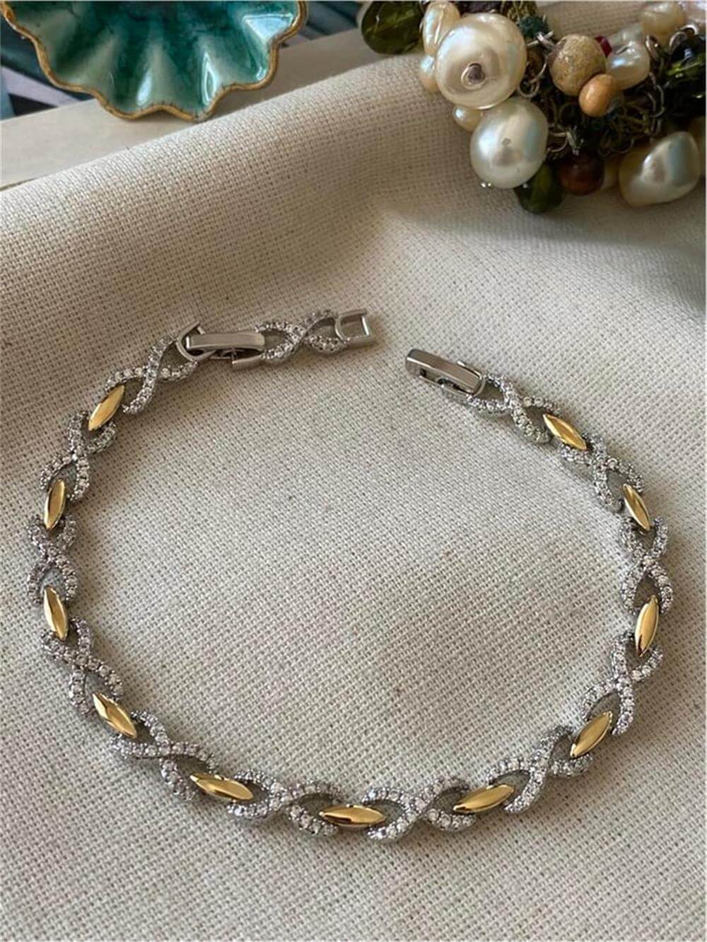 Özel Seri Infinity Bileklik