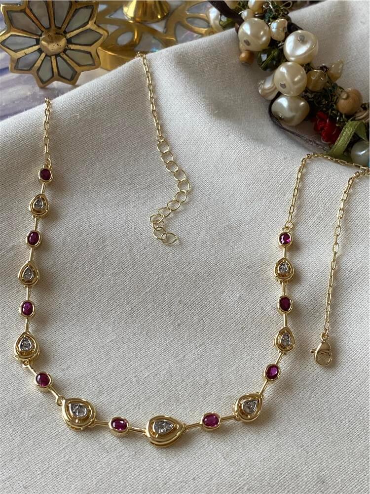 Özel Seri Mor Taşlı Damla Model Kolye