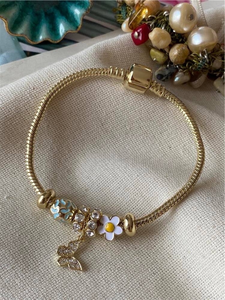 Özel Seri Papatya Kelebek Charm Bileklik