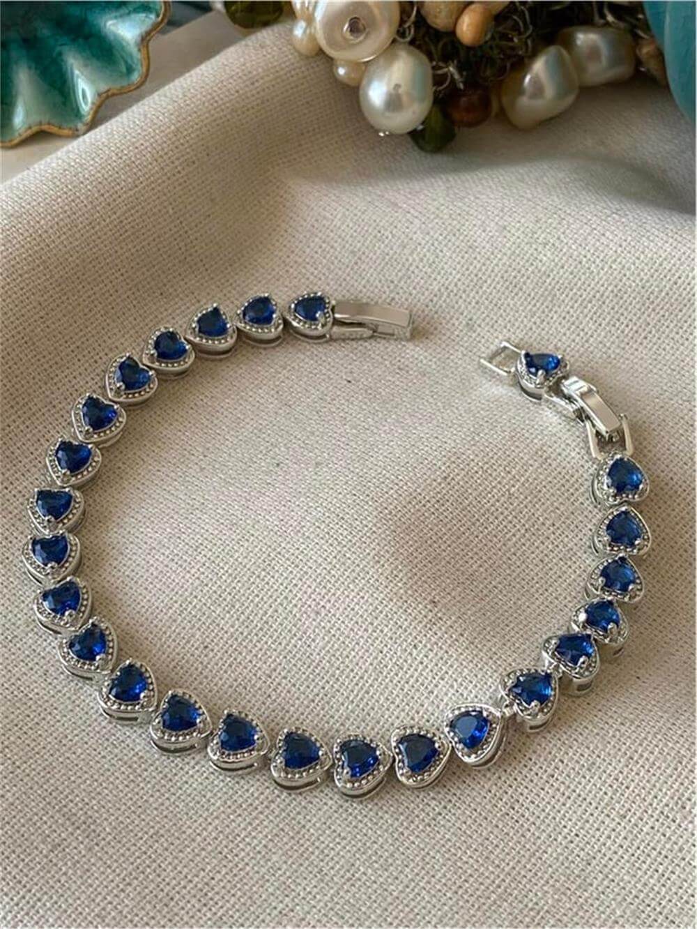 Özel Seri Silver Mavi Taşlı Kalp Bileklik