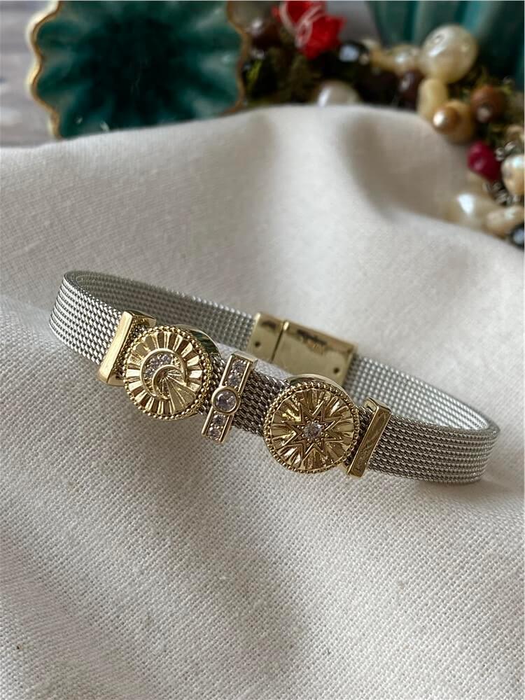 Özel Seri Taşlı Ay ve Yıldız Charmlı Mıknatıslı Bileklik