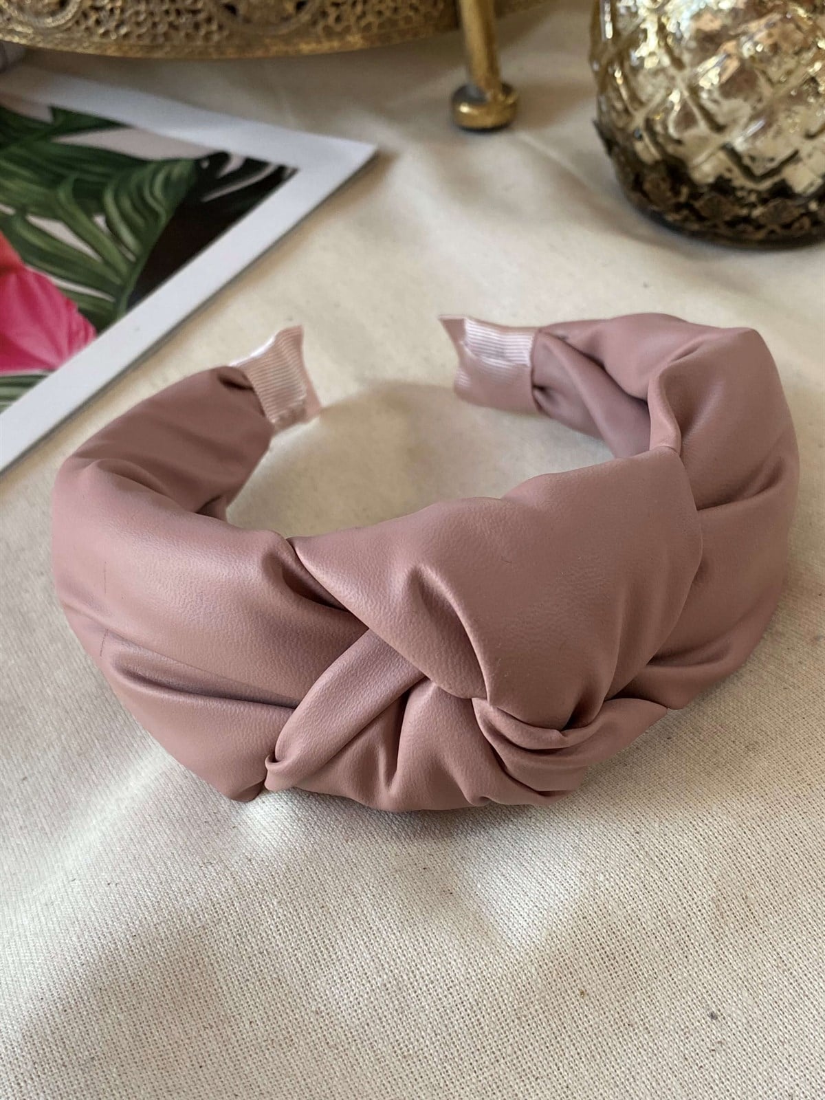 Pembe Düğüm Taç