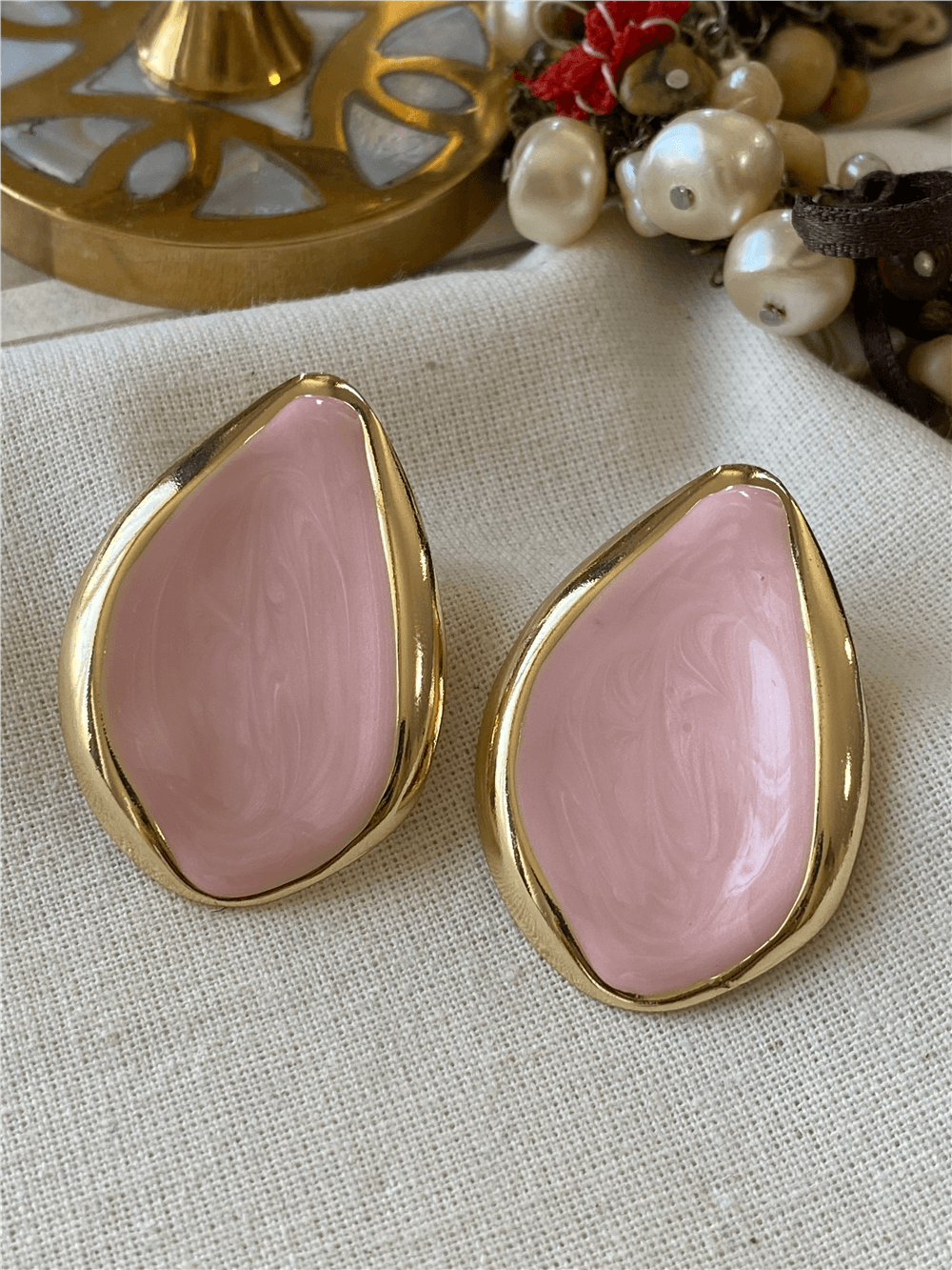 Pembe Mineli Damla Model Küpe