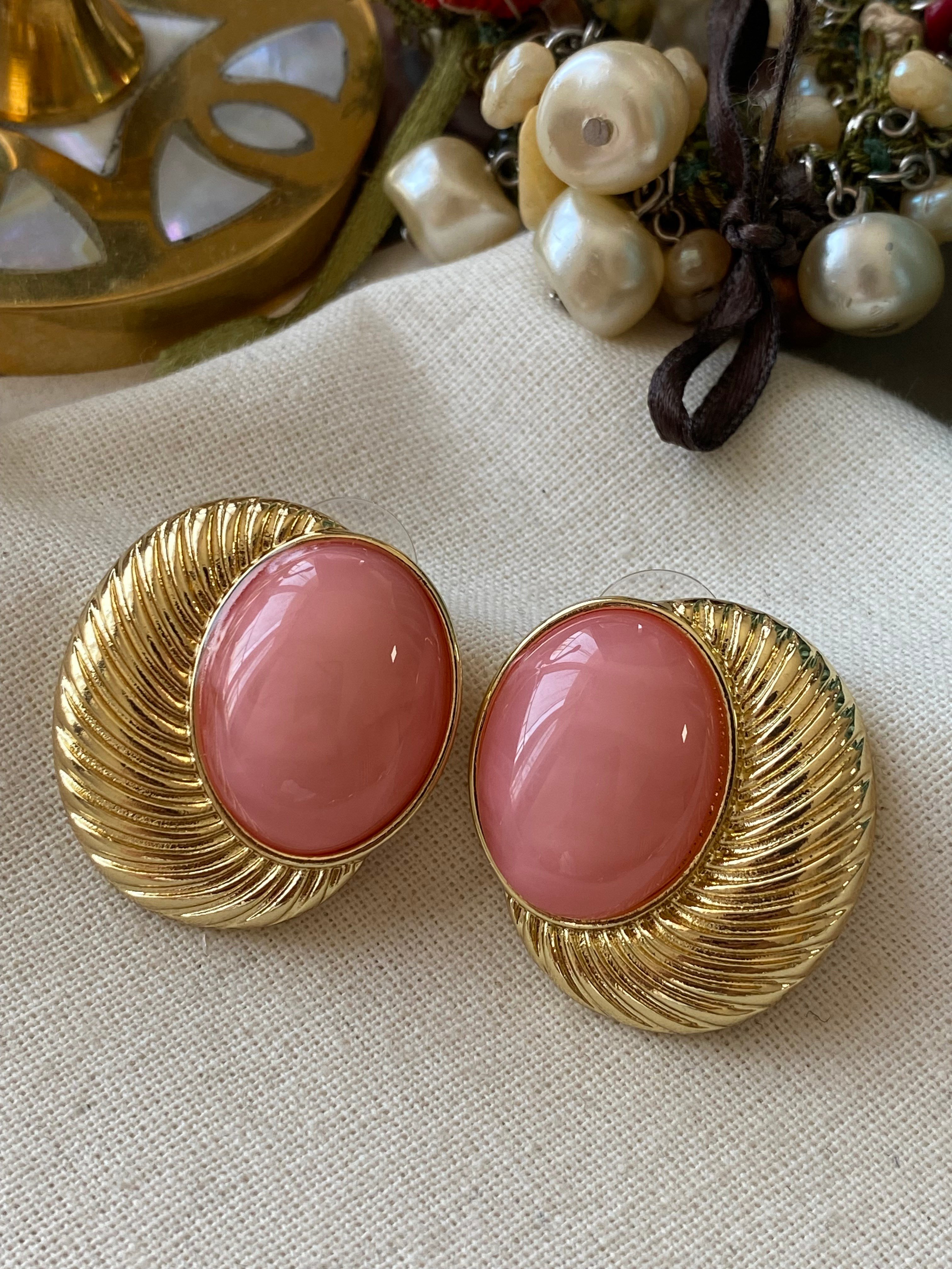 Pembe Taşlı Desenli Vintage Plaka Küpe