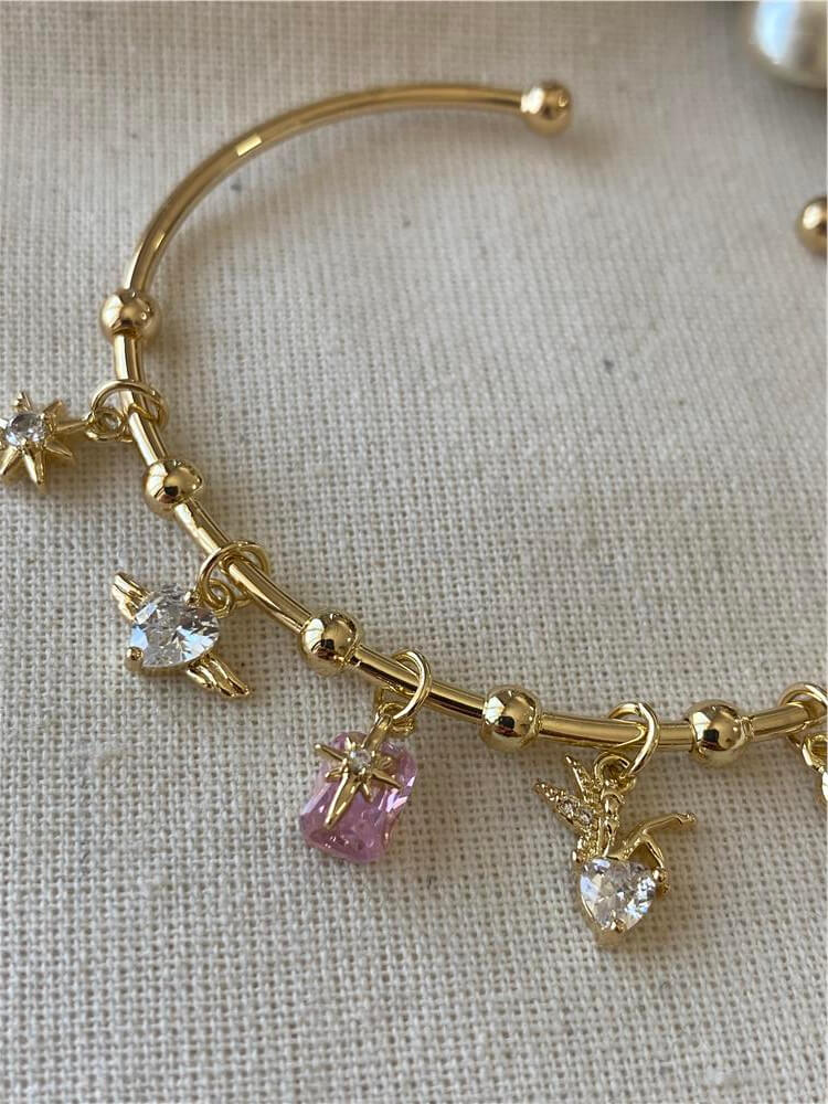 Pembe Taşlı ve Kanatlı Kalp Sallantılı Bileklik