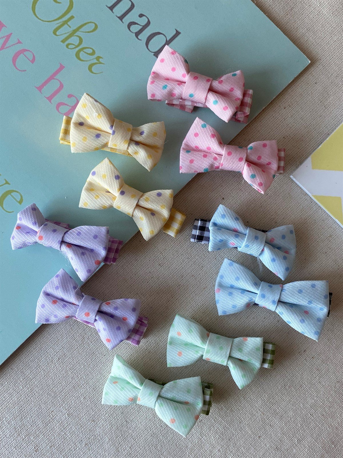 Puantiyeli Ribbon Toka