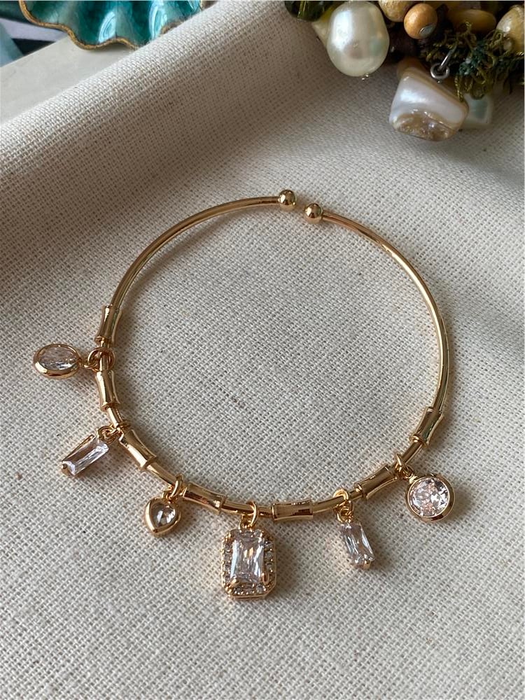 Sallantılı Taşlar Bileklik