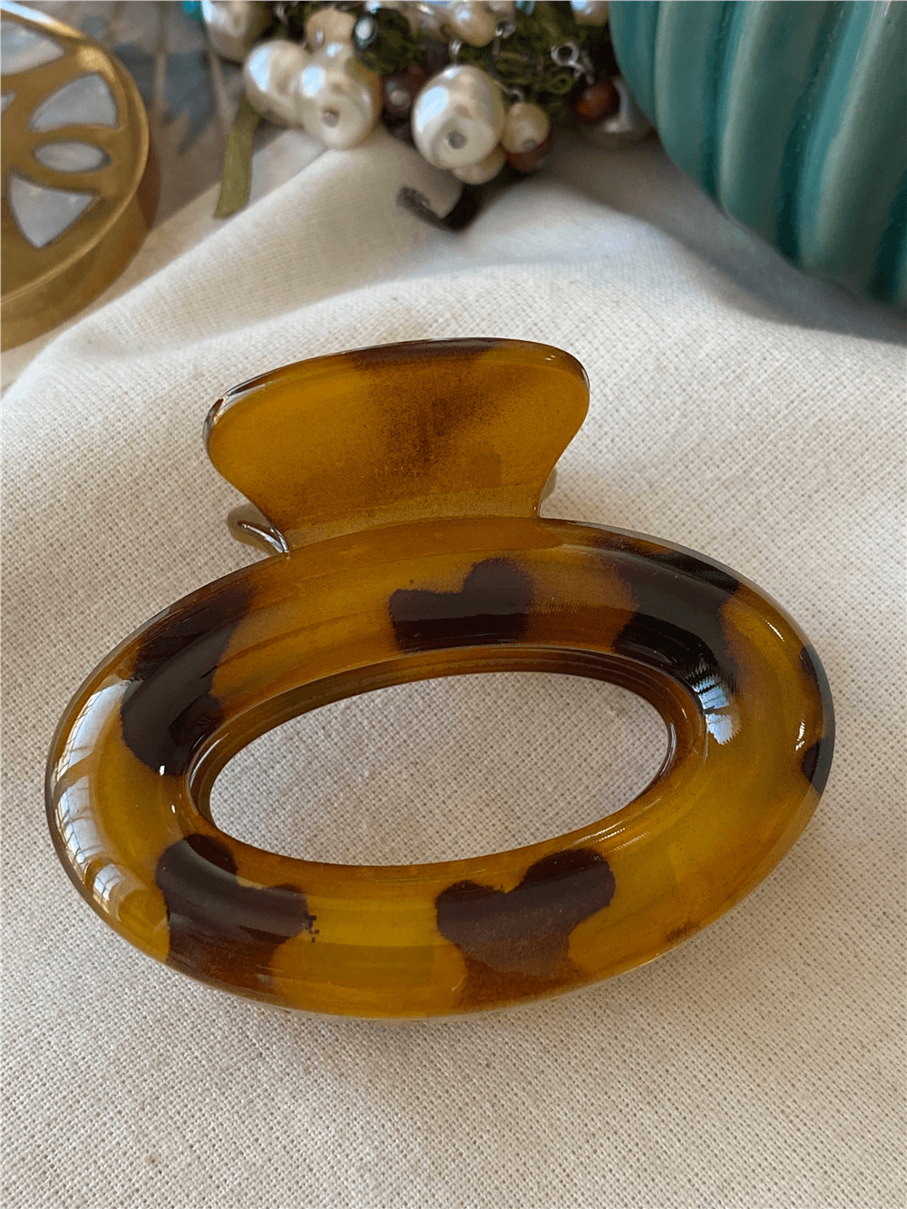 Sarı Tonlu Desenli Oval Mandal Toka