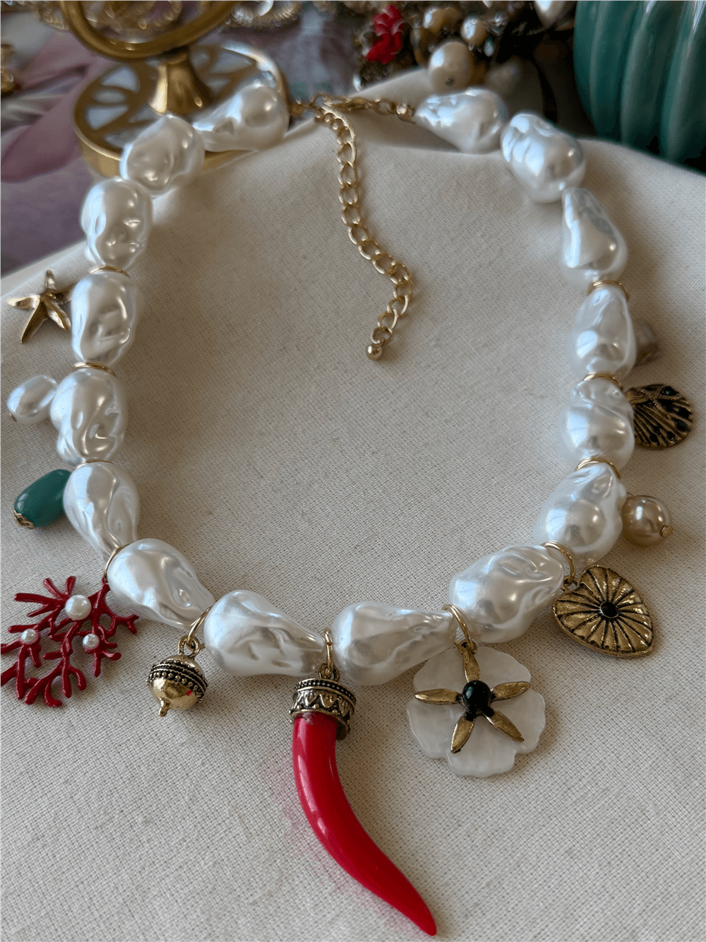 Sedefli Mix Charmlı Cornicello Kolye