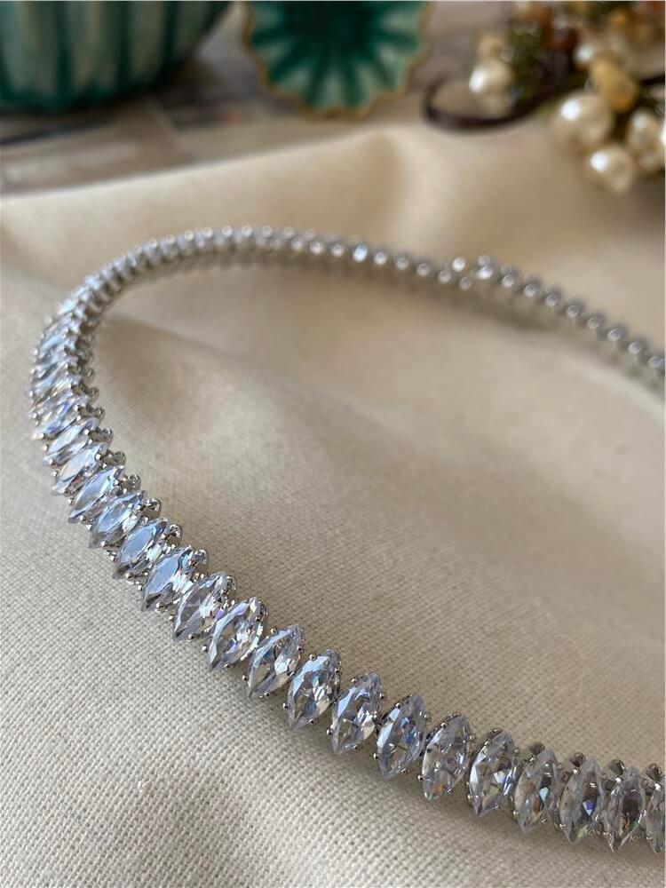 Silver Arpa Taşlı Choker Kolye