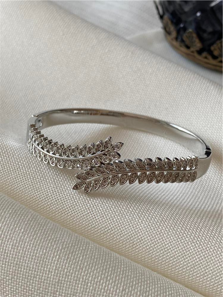 Silver Helen Kelepçe