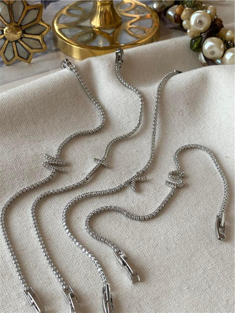 Silver Suyolu Model Taşlı Harf Bileklik