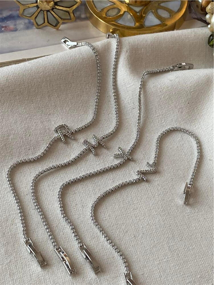Silver Suyolu Model Taşlı Harf Bileklik