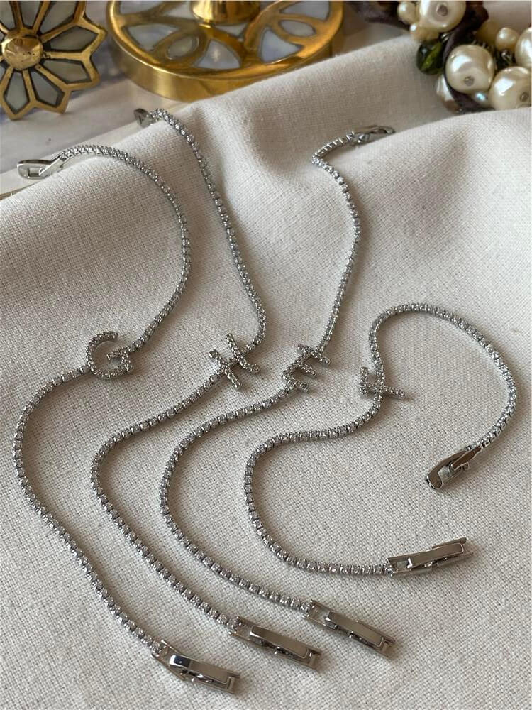 Silver Suyolu Model Taşlı Harf Bileklik