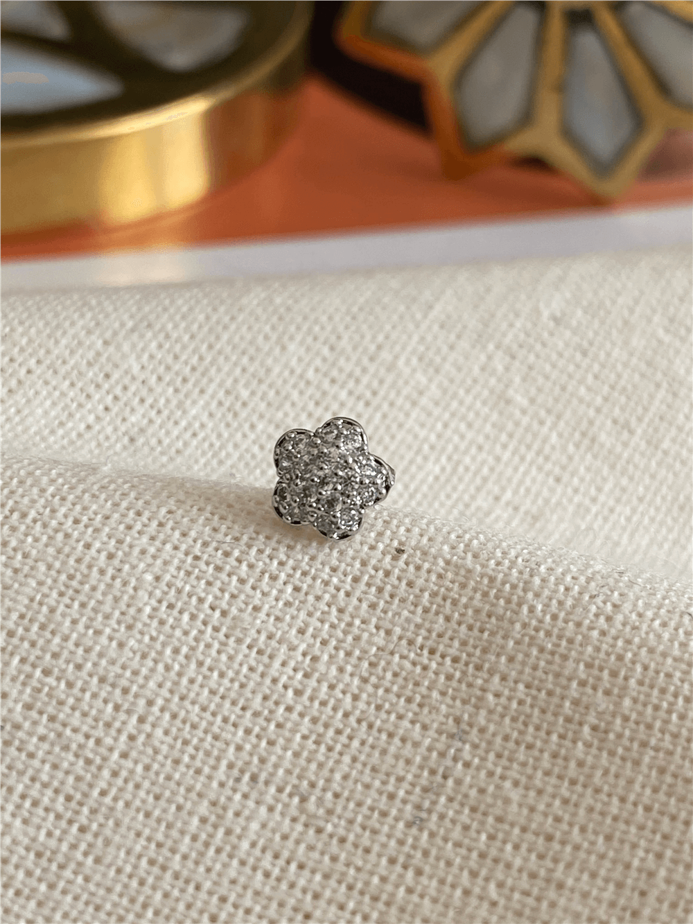 Silver Taşlı Cute Flower Piercing
