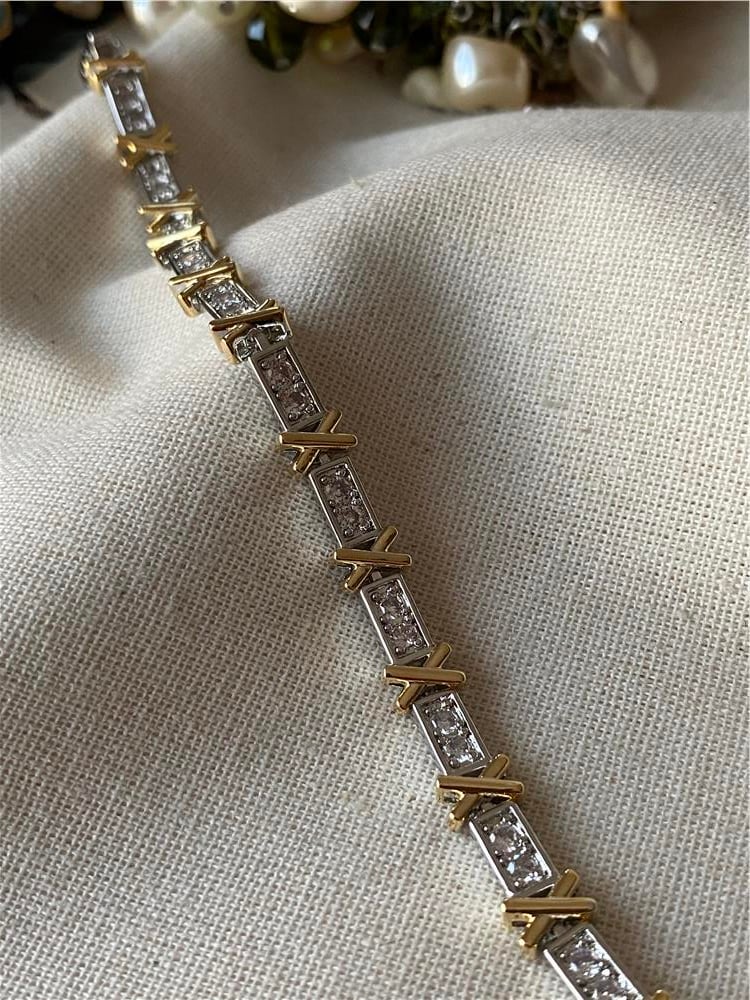 Sıralı Xoxo Bileklik