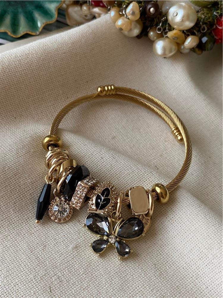 Siyah Taşlı Kelebek Charm Bileklik