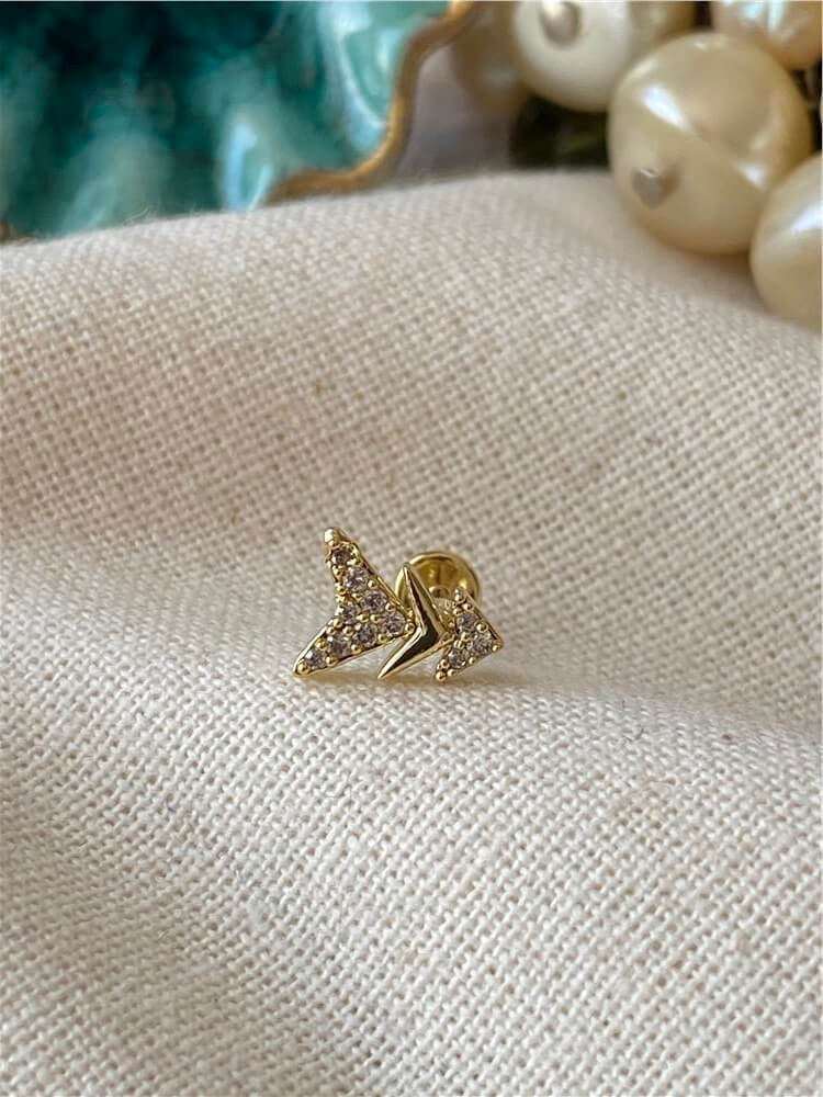 Taşlı Arrow Piercing Küpe